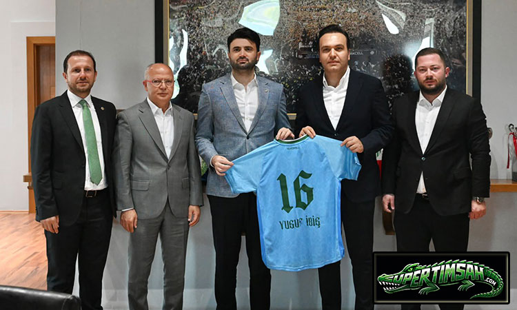 AK Parti gençliğinden Bursaspor’a ziyaret!